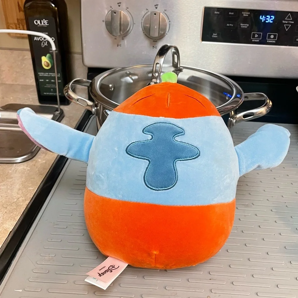 Squishmallows Disney Stitch In Pumpkin 8 inch, NWT